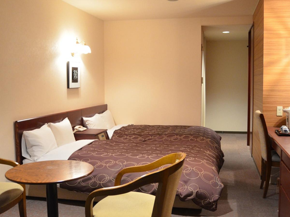 Hotel Urbanport Obama  Extérieur photo